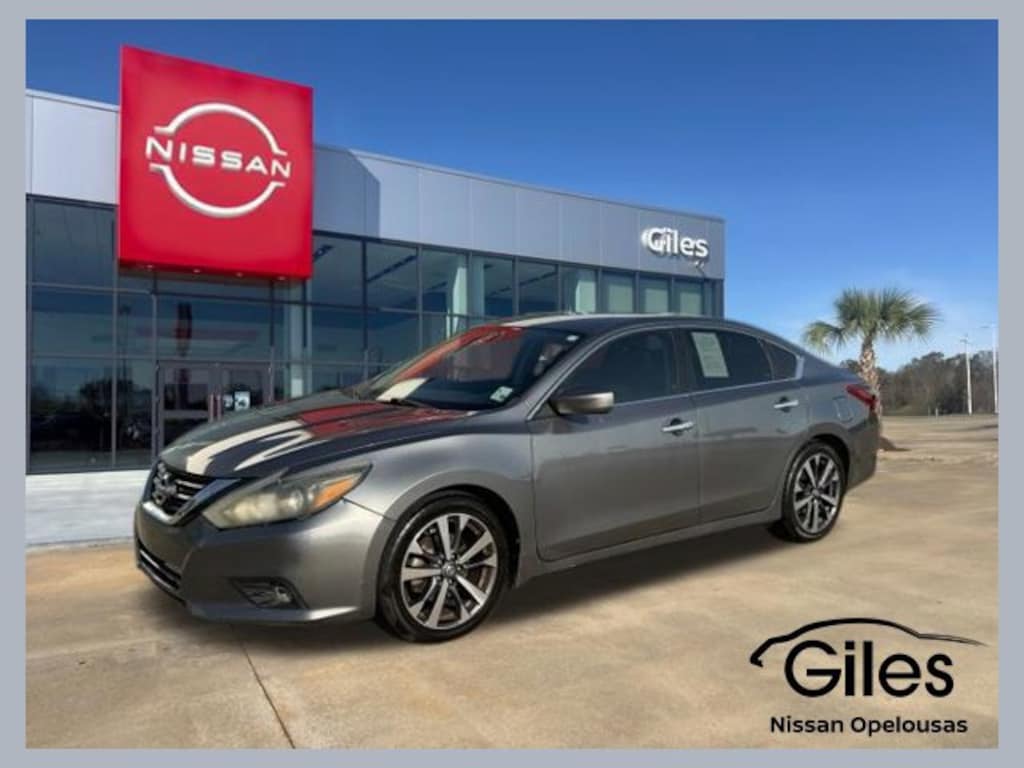 Used 2017 Nissan Altima 2.5 SR Sedan