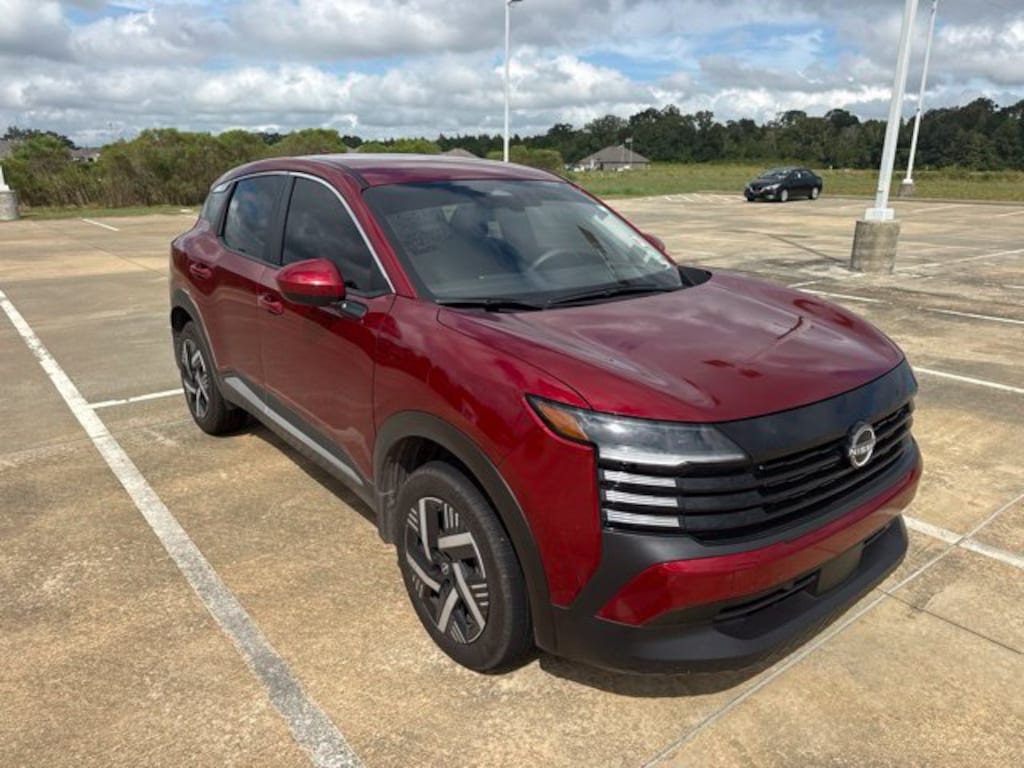 Used 2025 Nissan Kicks SV SUV