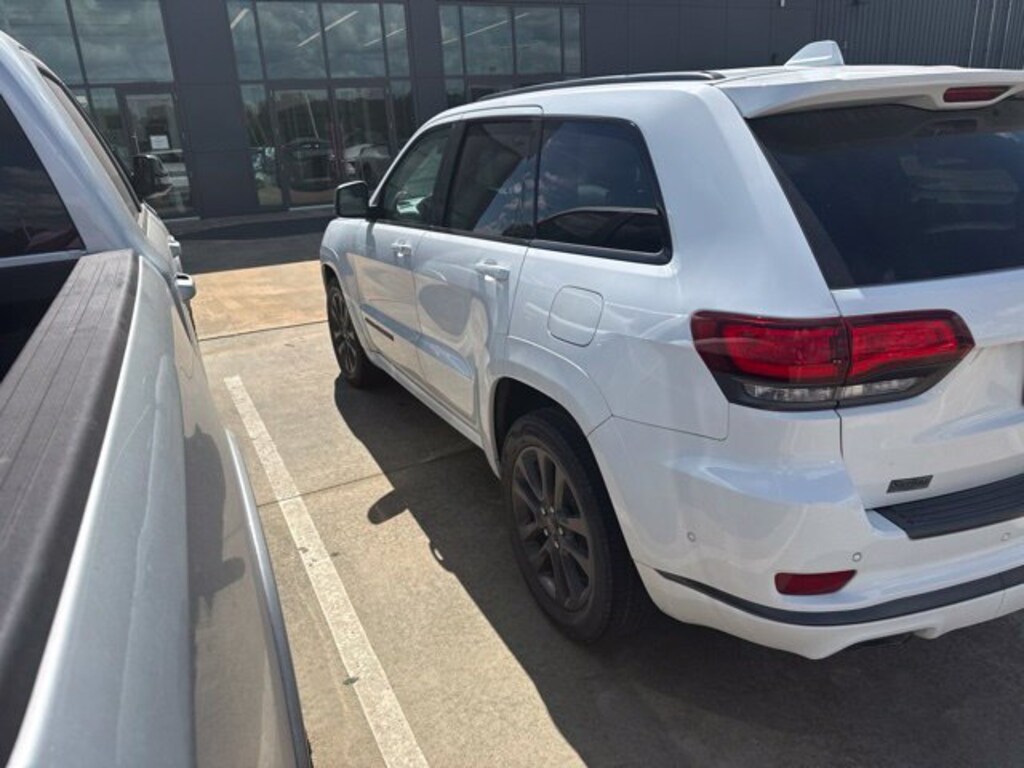 Used 2019 Jeep Grand Cherokee Overland SUV
