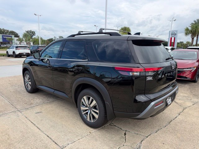 New 2026 Nissan Pathfinder SL SUV
