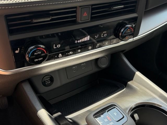 2026 Nissan KICKS SR - Photo 22