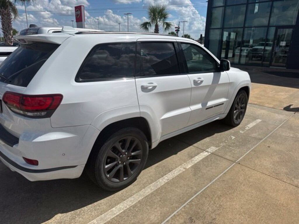 Used 2019 Jeep Grand Cherokee Overland SUV
