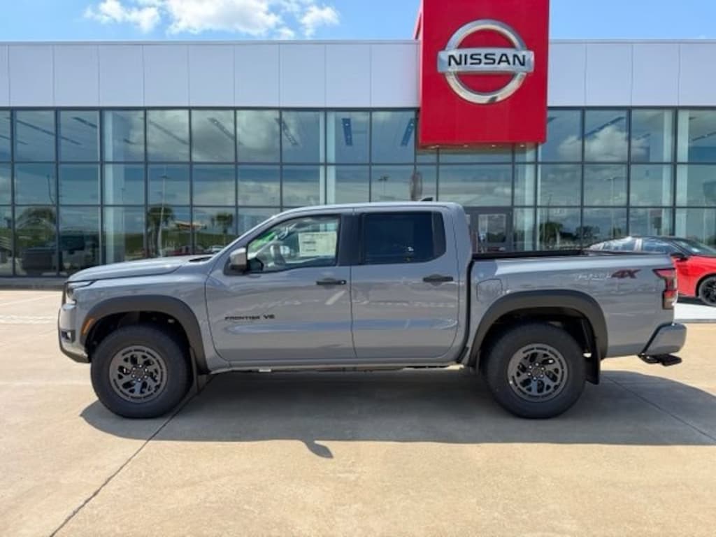 New 2027 Nissan Frontier PRO-4X Truck Crew Cab