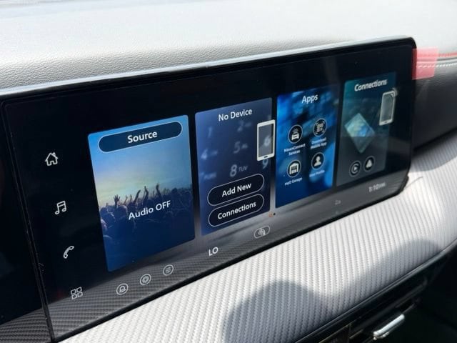 2026 Nissan KICKS SR - Photo 20