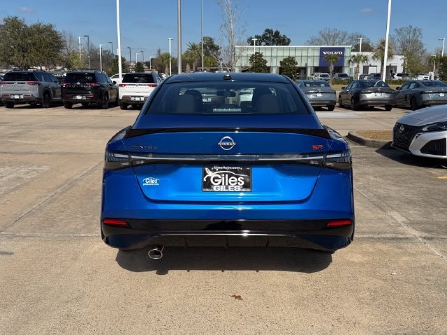 2026 Nissan Sentra SR - Photo 4