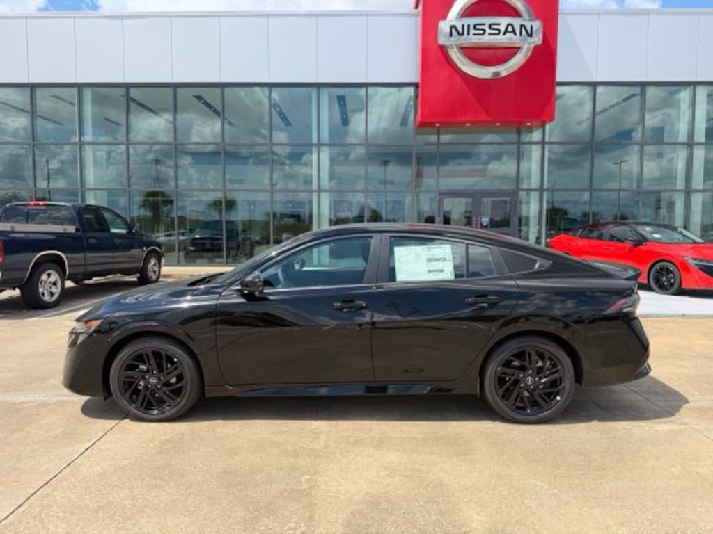 New 2027 Nissan Sentra SR Sedan
