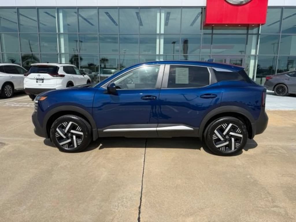 Used 2025 Nissan Kicks SV SUV