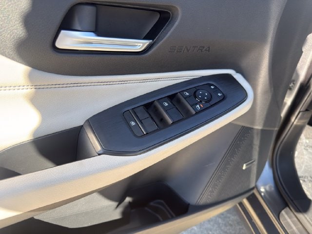 2026 Nissan Sentra SL - Photo 10
