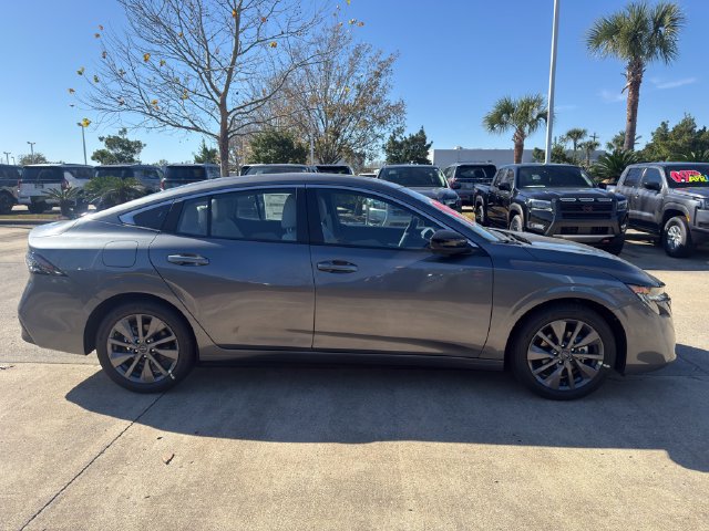 2026 Nissan Sentra SL - Photo 6