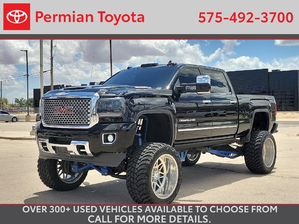 Used 2017 GMC Sierra 2500HD Denali Truck Crew Cab