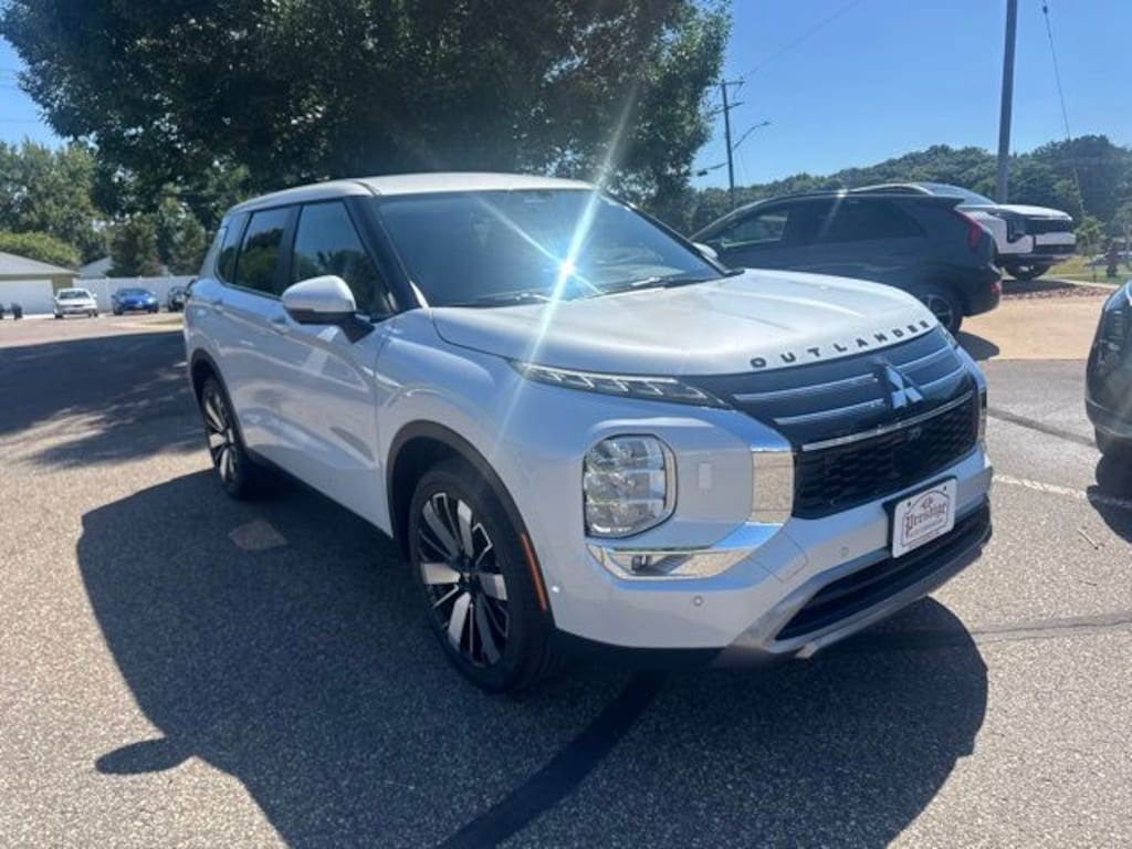 New 2026 Mitsubishi Outlander SE SUV