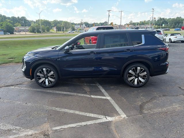 New 2026 Mitsubishi Outlander SE SUV
