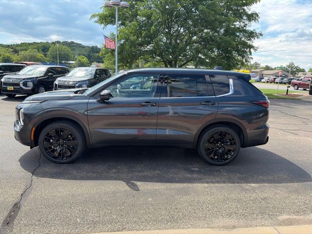 2026 Mitsubishi Outlander LE - Photo 8
