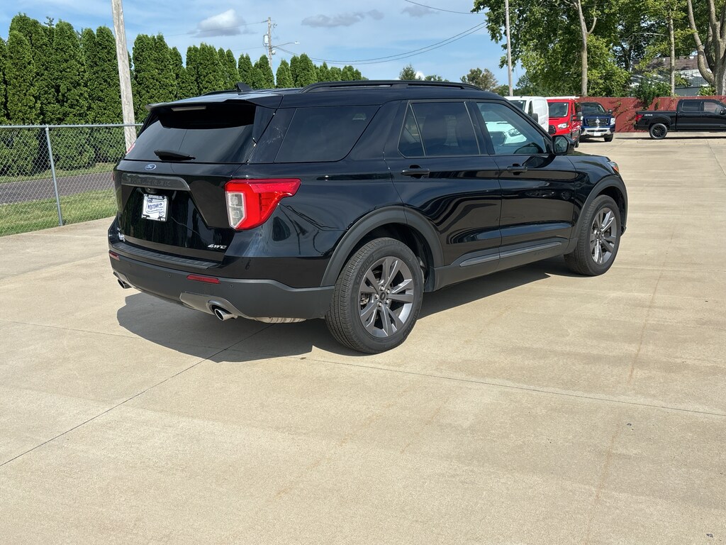 Used 2024 Ford Explorer XLT SUV