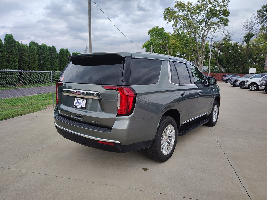 Used 2024 GMC Yukon SLT SUV