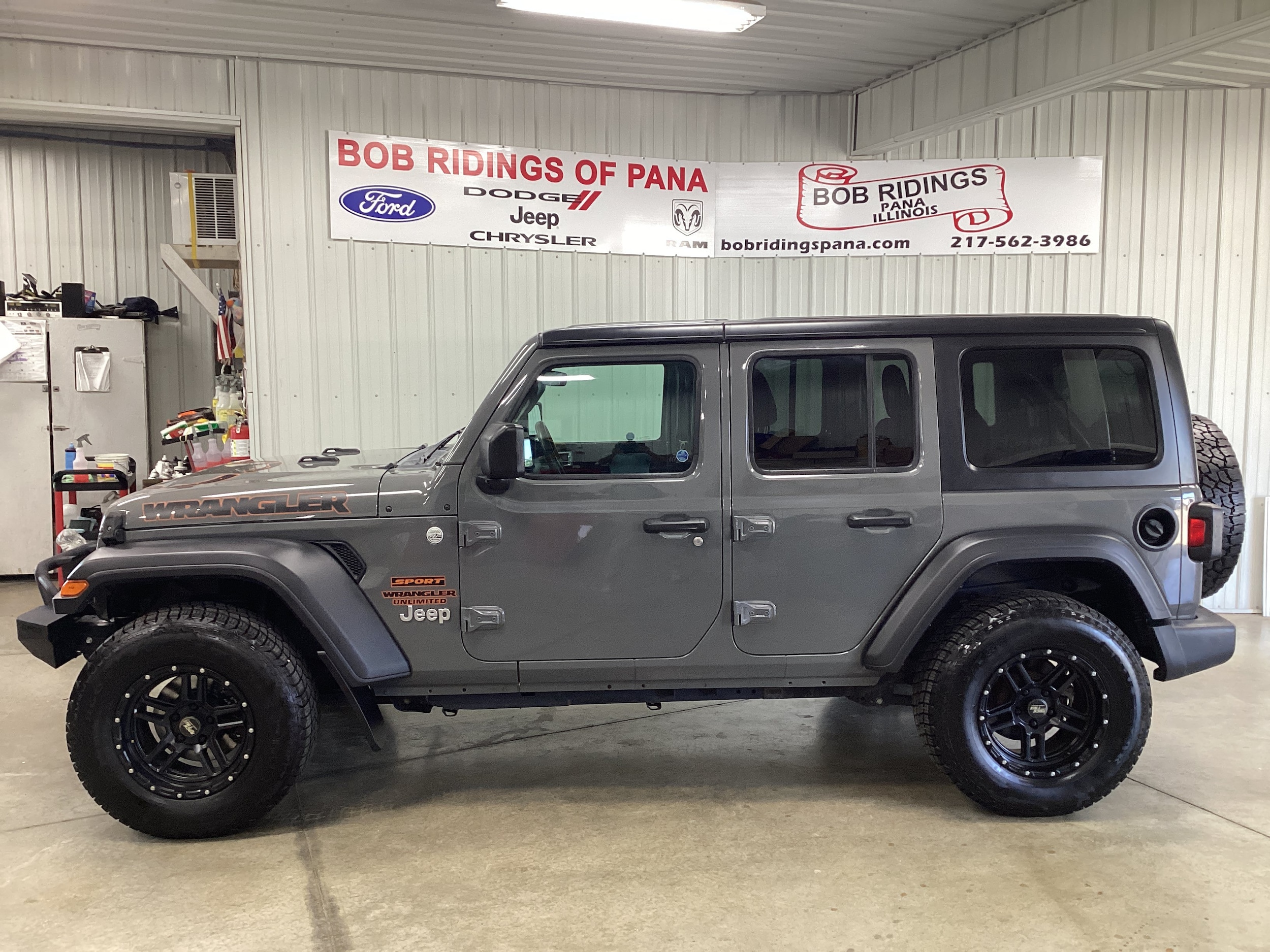 Used 2018 Jeep All-New Wrangler Unlimited Sport with VIN 1C4HJXDN9JW248535 for sale in Pana, IL
