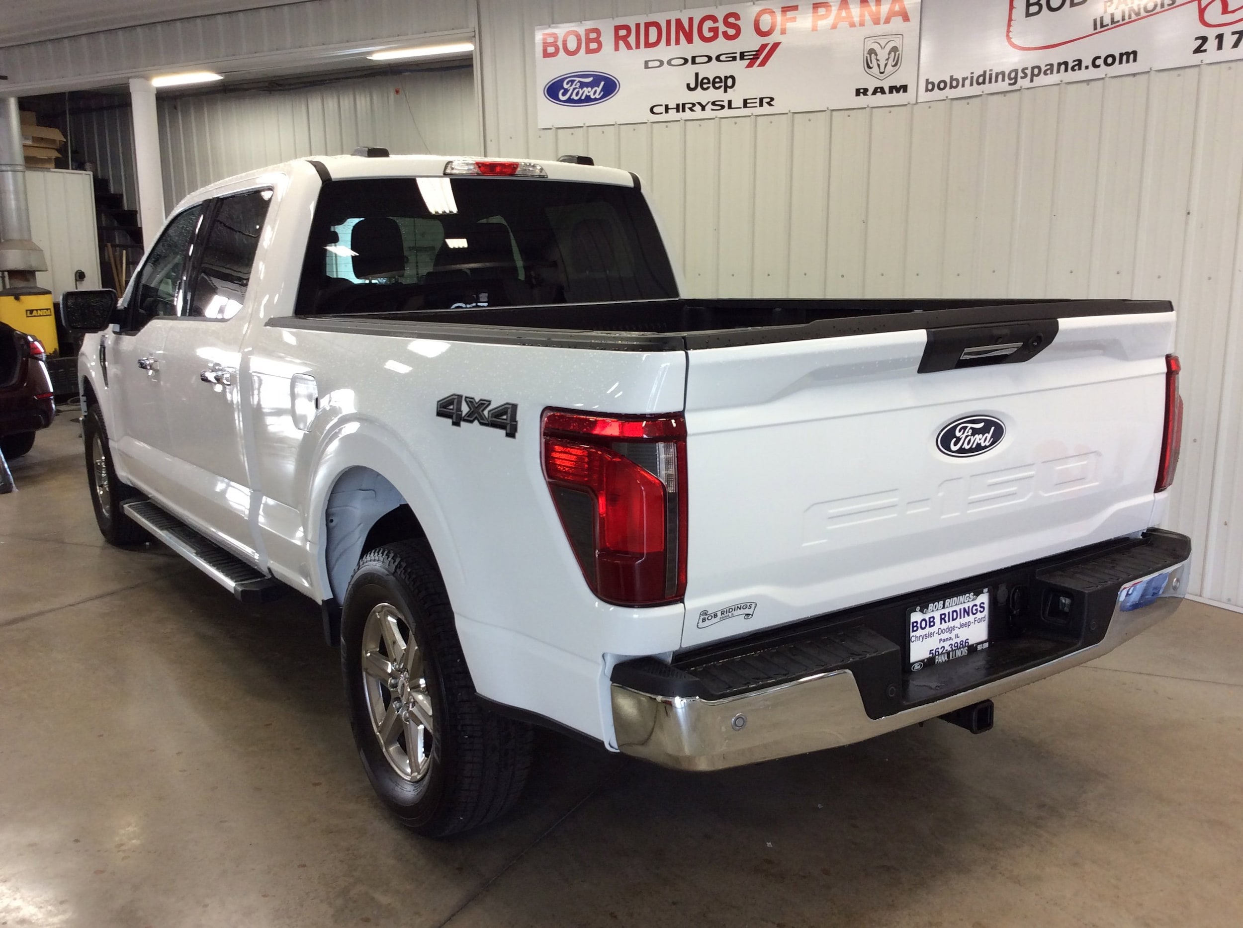 2024 Ford F-150 XLT - Photo 3
