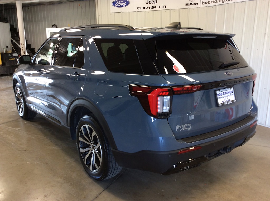 Used 2025 Ford Explorer ST-Line SUV