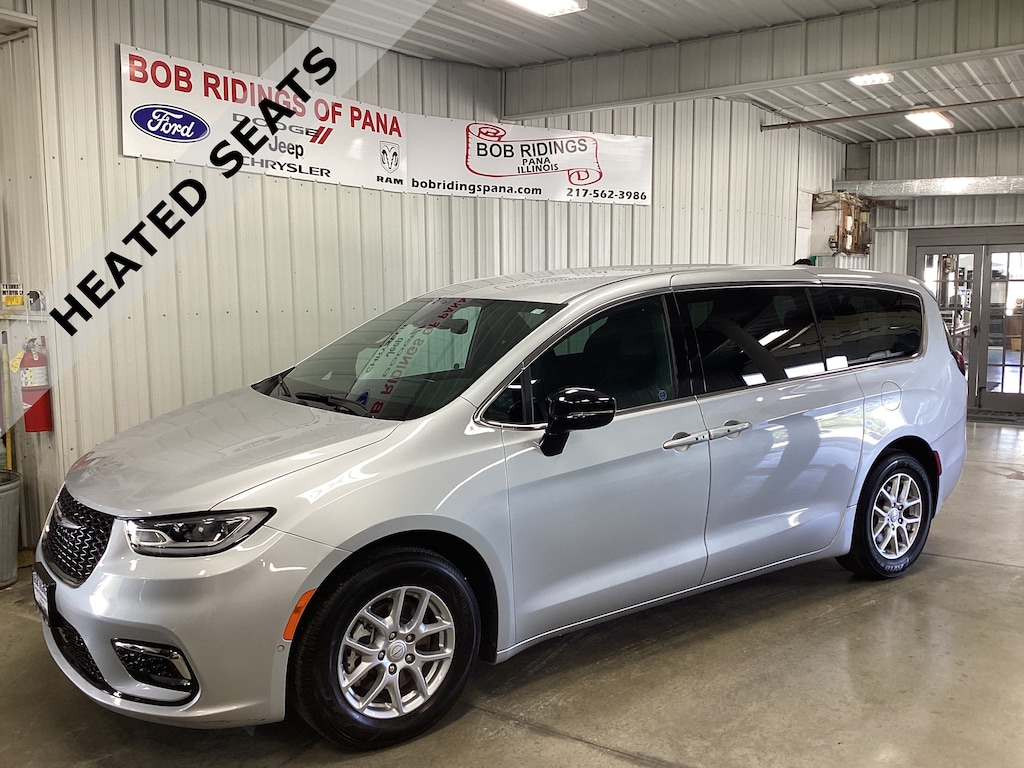 Used 2026 Chrysler Pacifica Select Van Passenger Van
