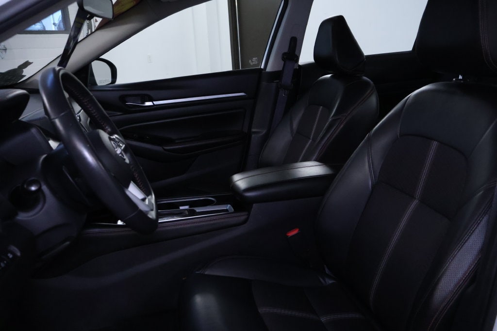 2024 Nissan Altima SR - Photo 14