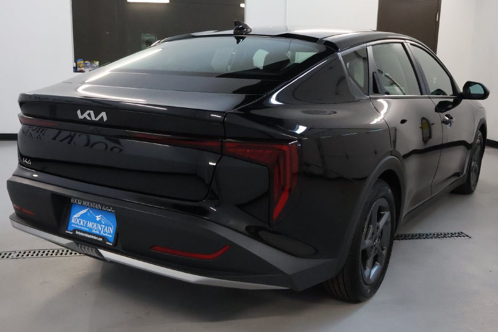 2025 Kia K4 LXS - Photo 7