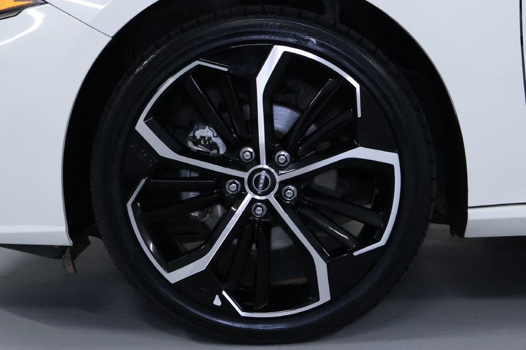 2024 Nissan Altima SR - Photo 33