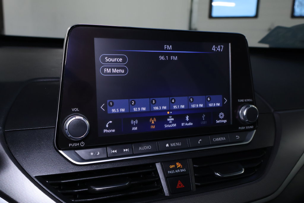 2024 Nissan Altima SR - Photo 27