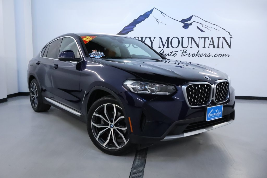2022 BMW X4