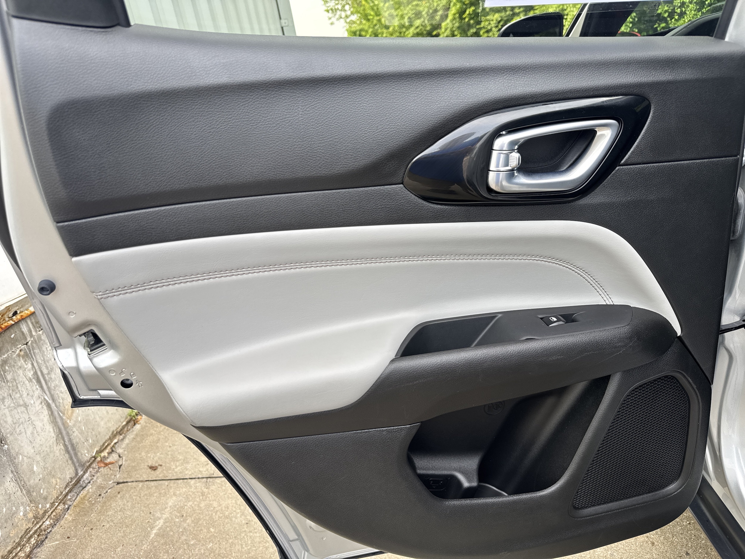 2025 Jeep Compass Limited - Photo 12