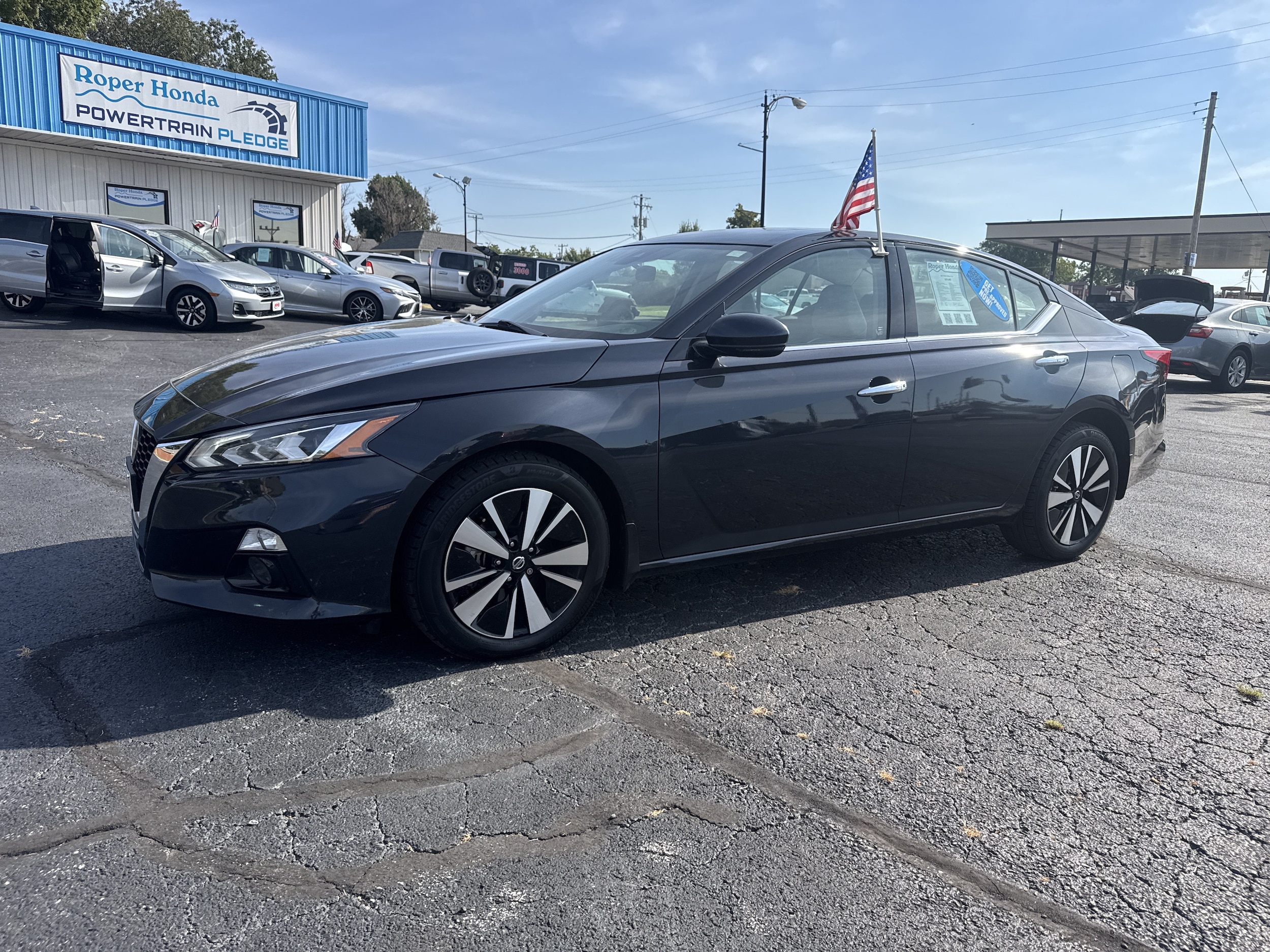 Used 2022 Nissan Altima SL with VIN 1N4BL4EW7NN396335 for sale in Joplin, MO