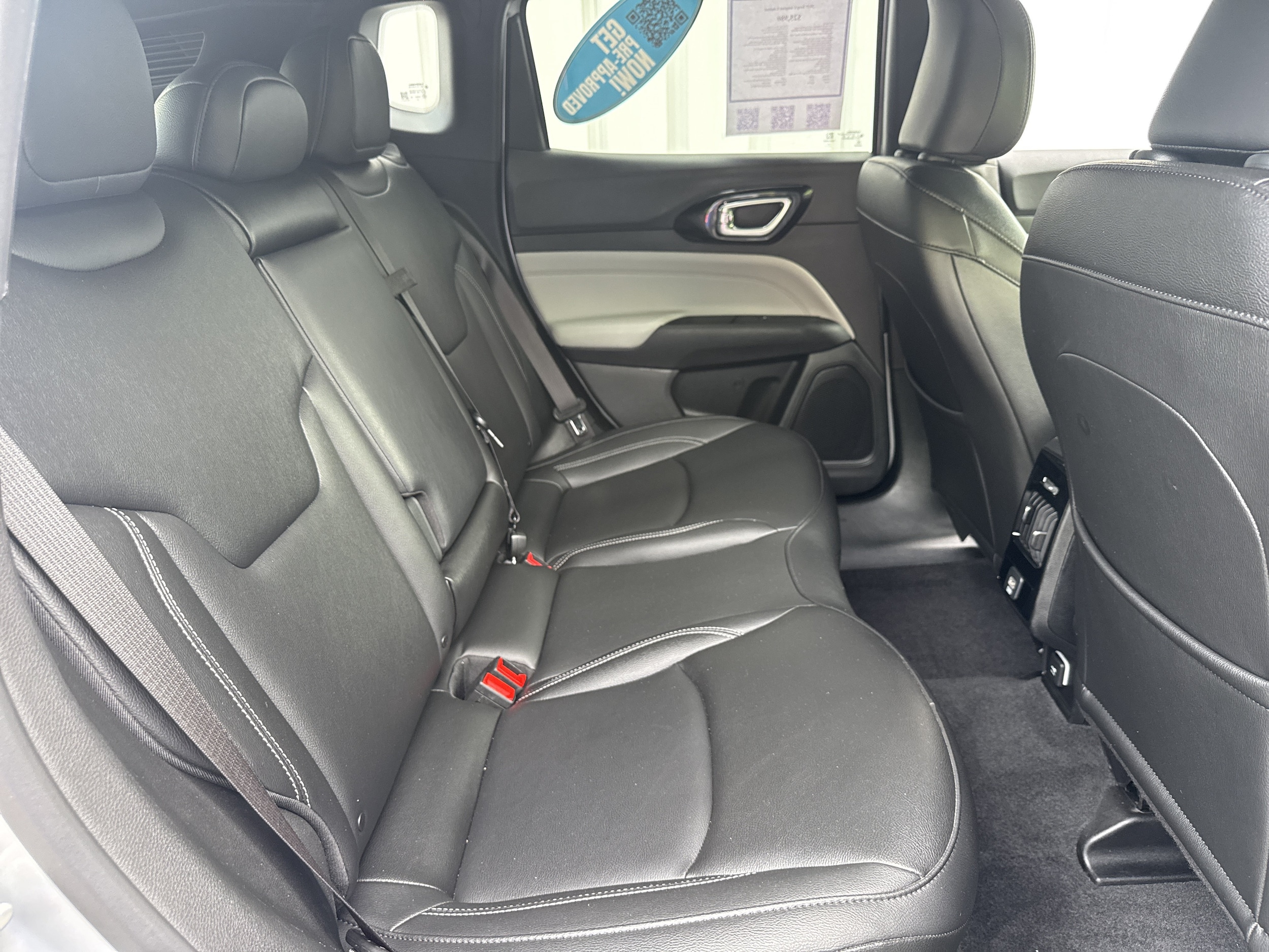 2025 Jeep Compass Limited - Photo 11