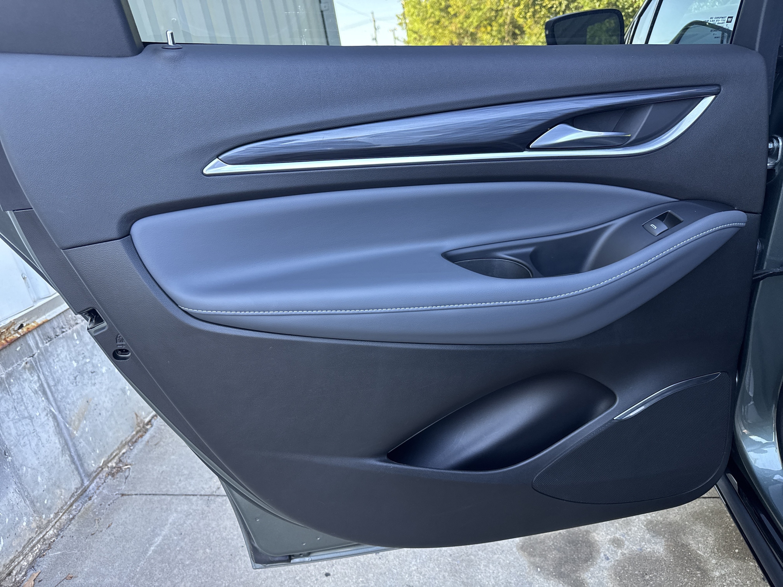 2023 Buick Enclave Essence - Photo 11