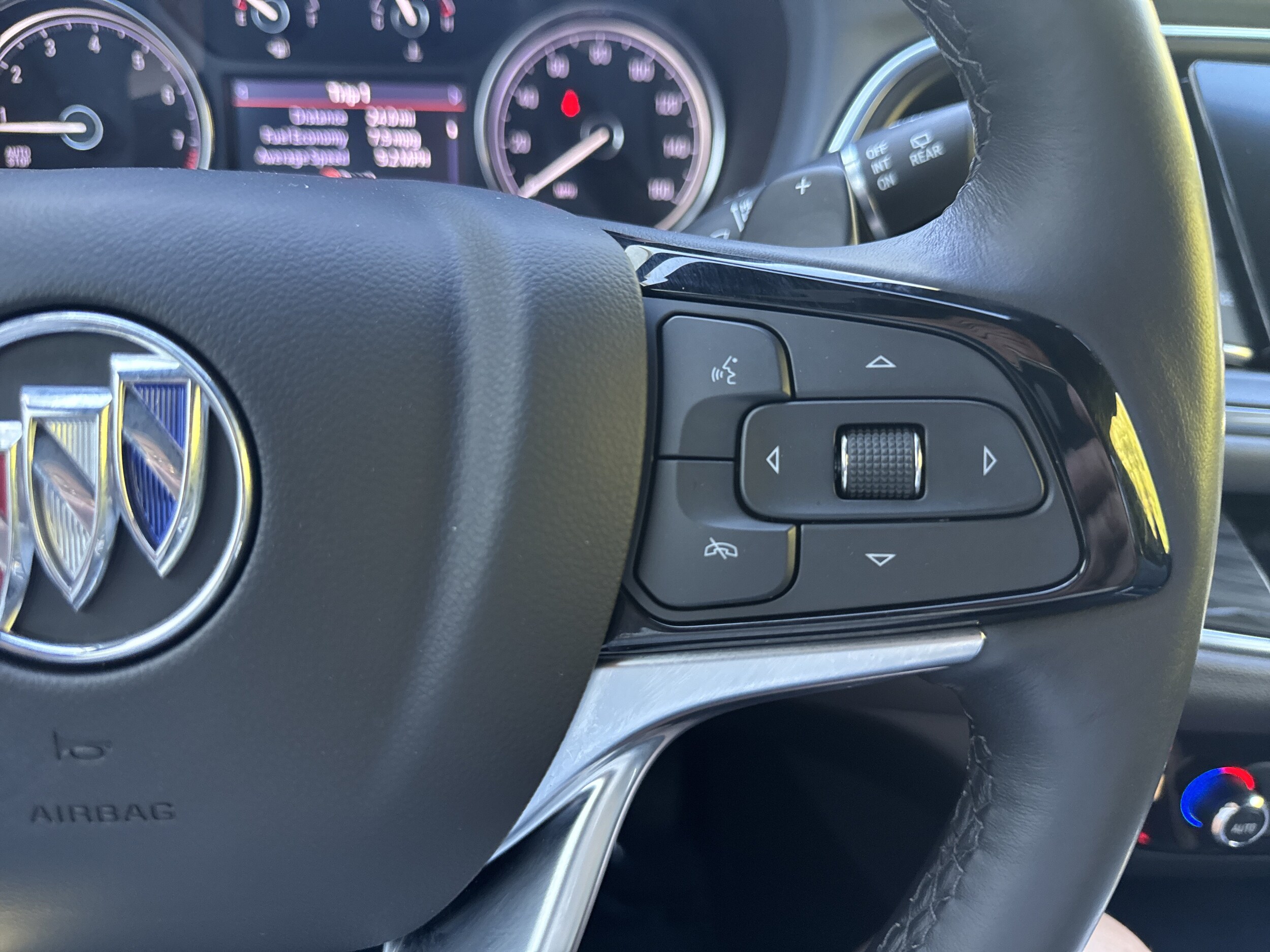 2023 Buick Enclave Essence - Photo 26