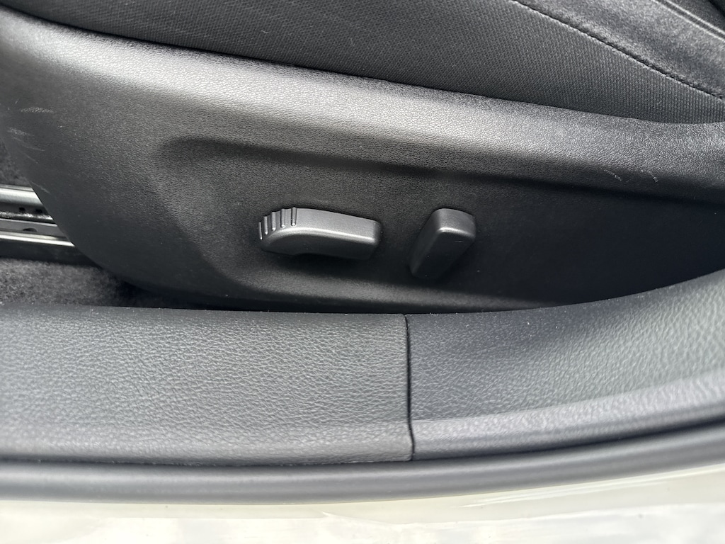 Used 2025 Nissan Altima SV Sedan