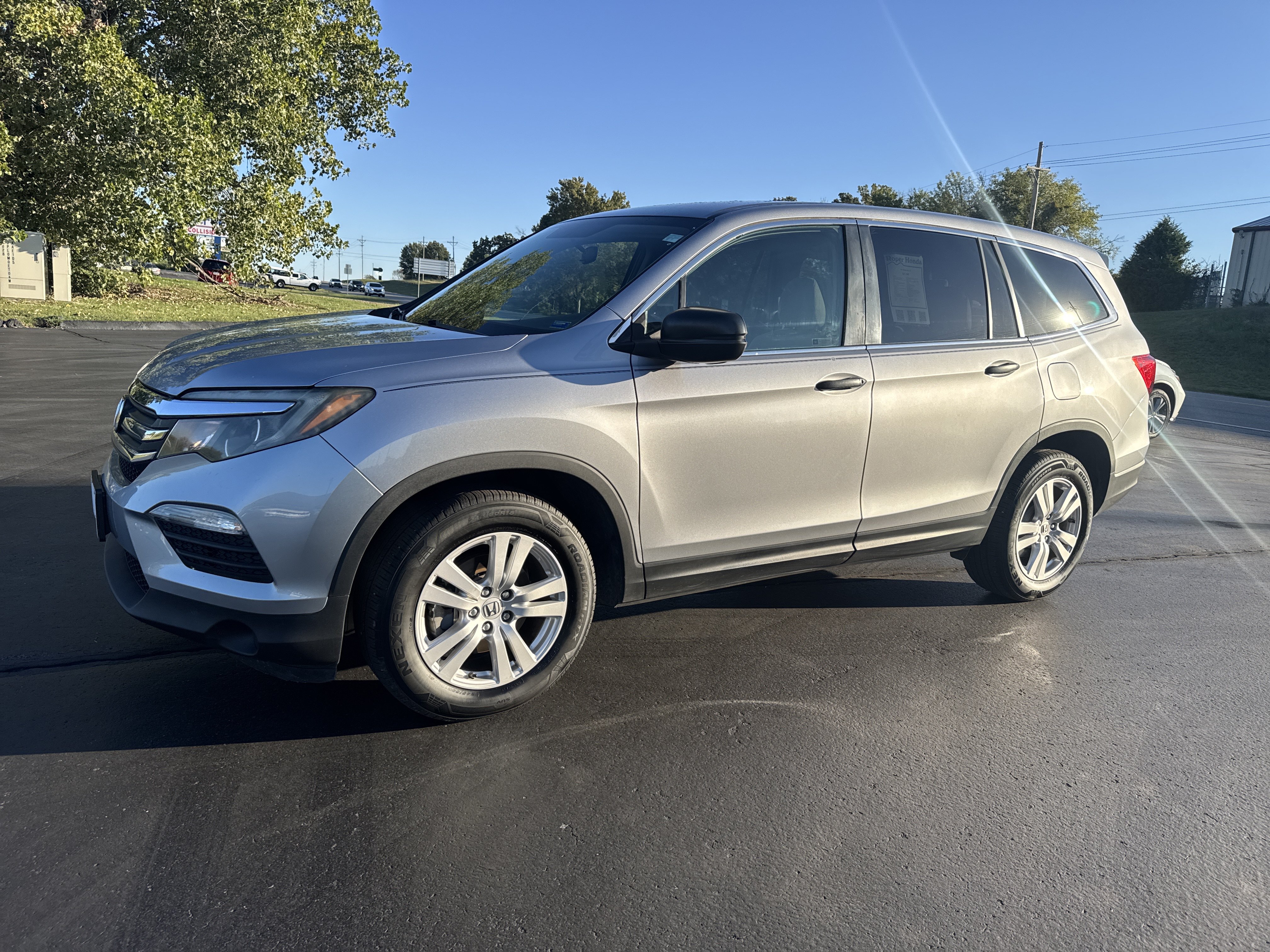 Used 2017 Honda Pilot LX FWD SUV