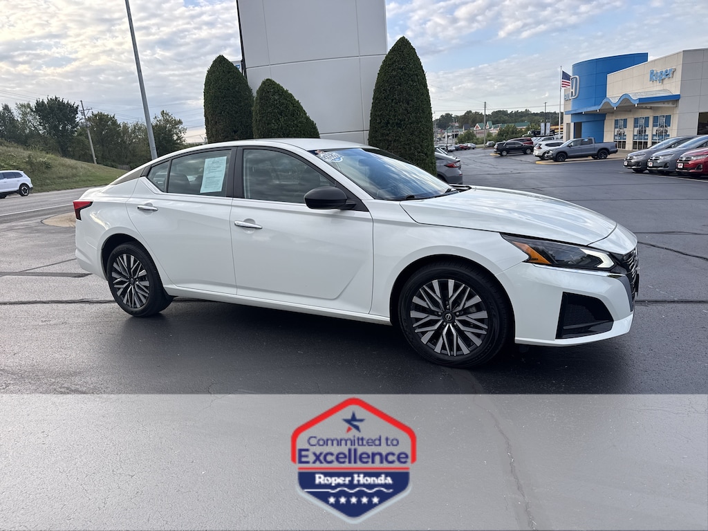Used 2025 Nissan Altima SV Sedan