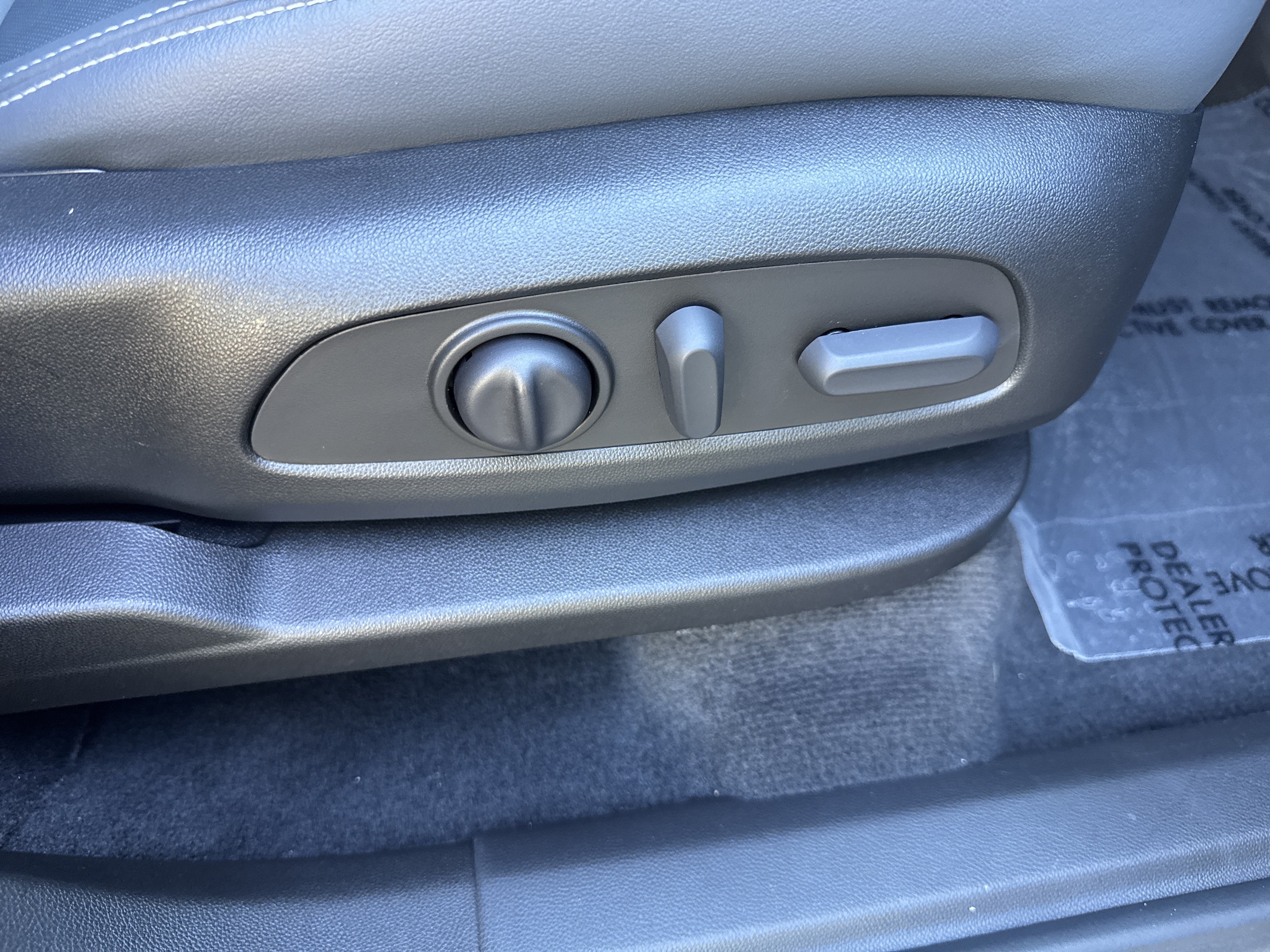 2023 Buick Enclave Essence - Photo 17
