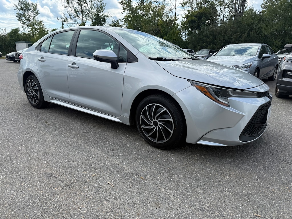 Used 2021 Toyota Corolla LE Sedan