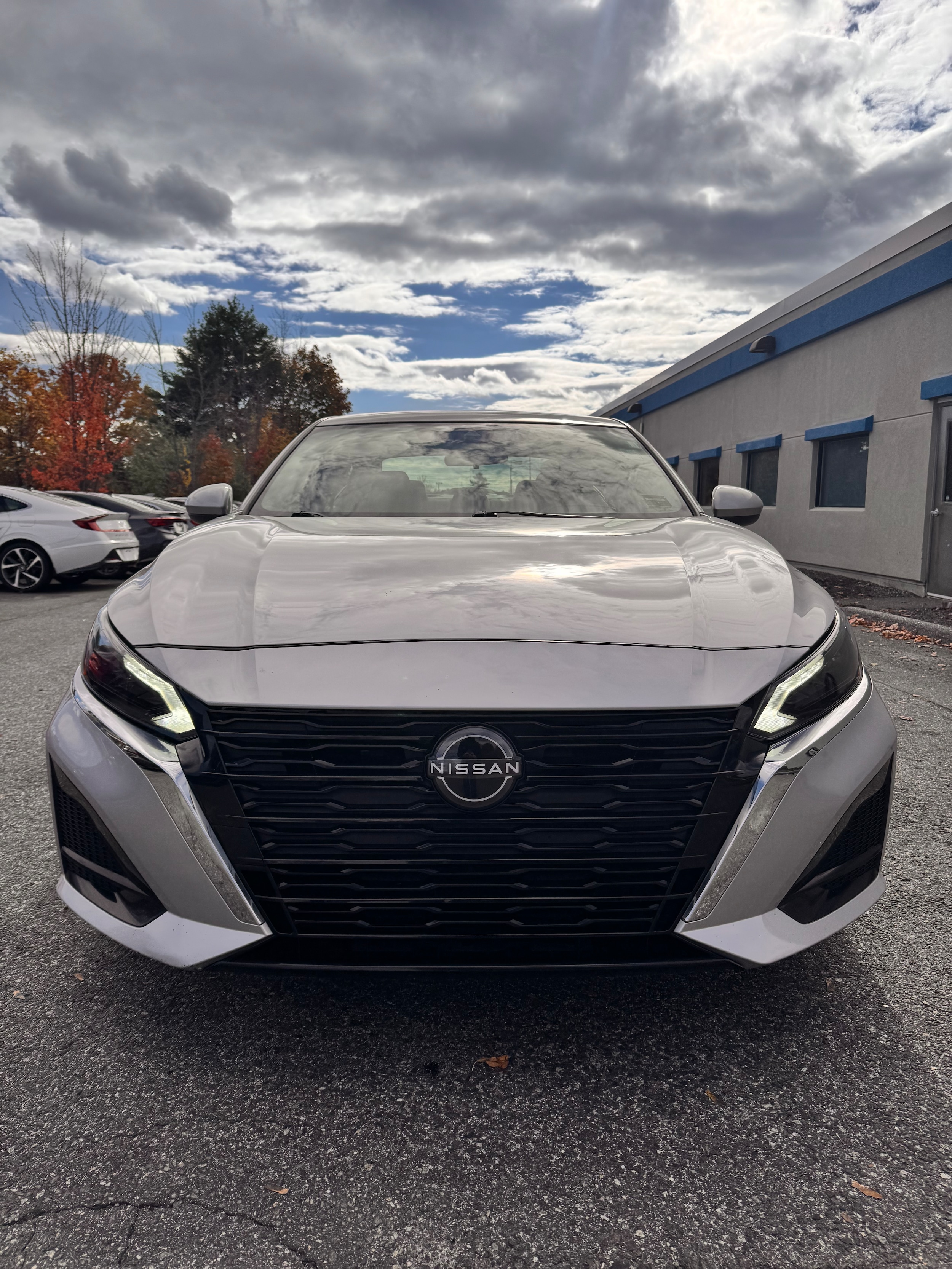 2023 Nissan Altima SV - Photo 2