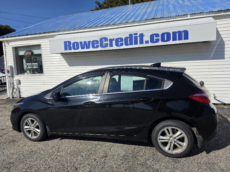 Used 2017 Chevrolet Cruze LT Auto Hatchback