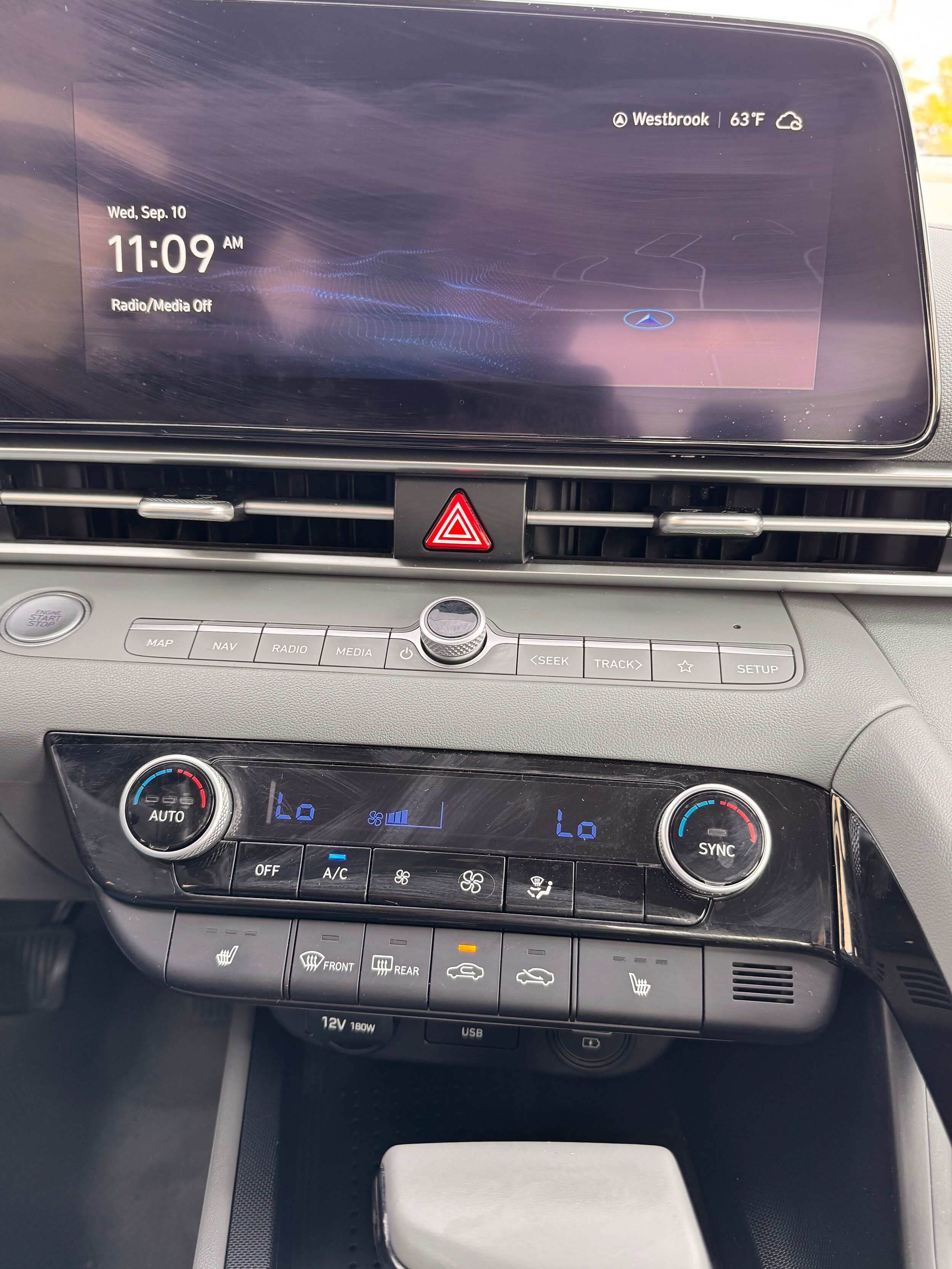 2023 Hyundai Elantra SEL - Photo 14