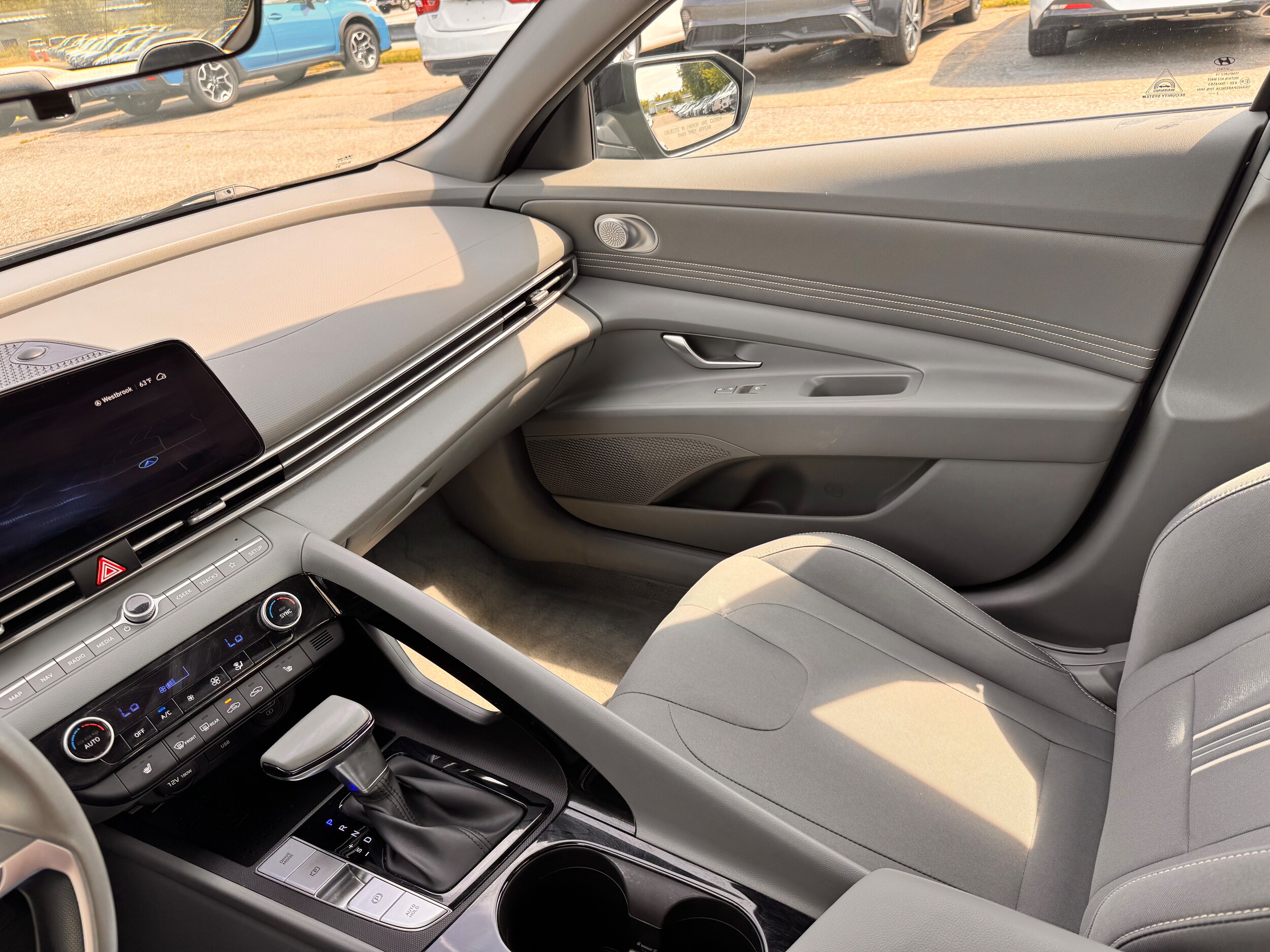 2023 Hyundai Elantra SEL - Photo 10