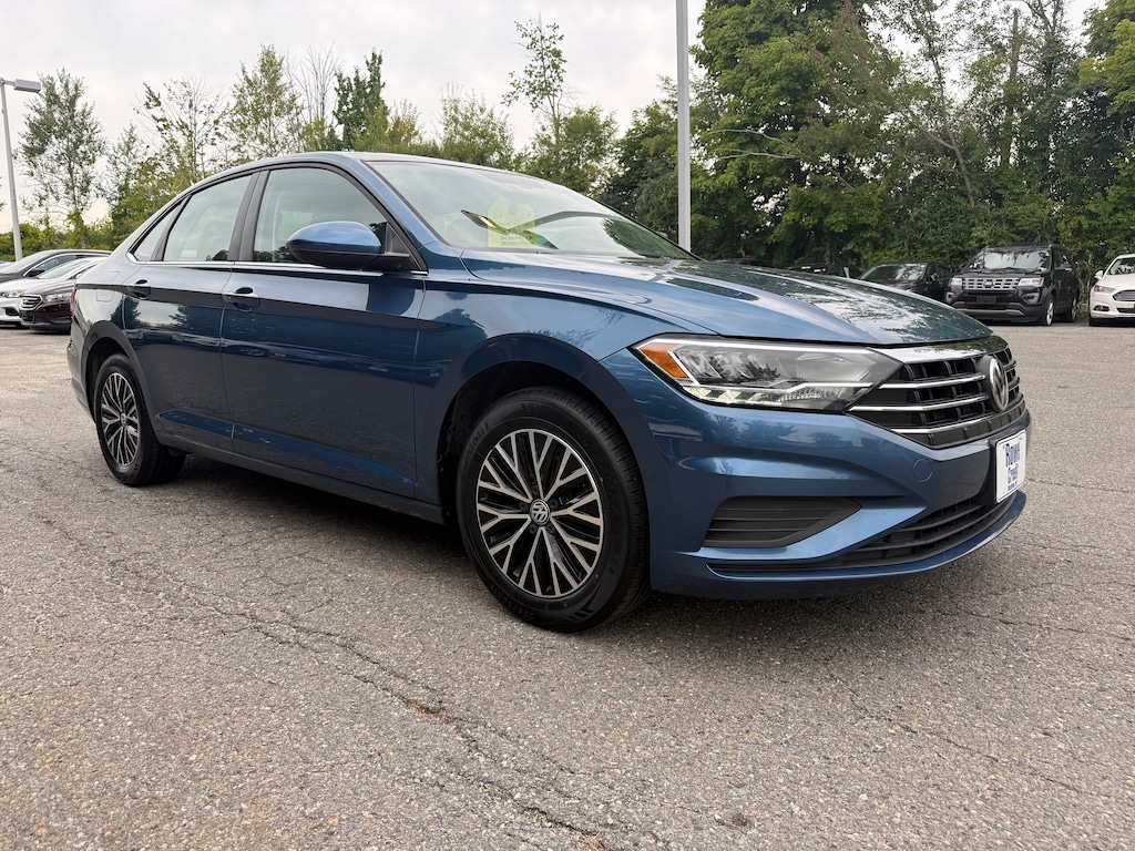 Used 2019 Volkswagen Jetta 1.4T SE Sedan