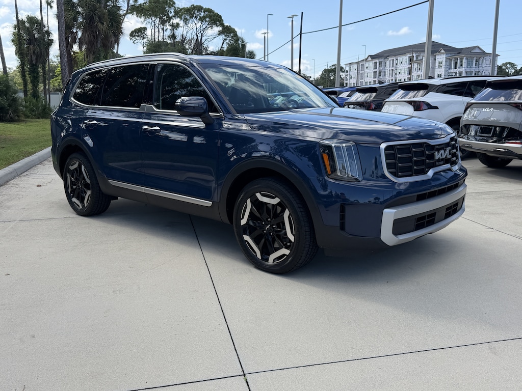 Certified 2024 Kia Telluride S SUV