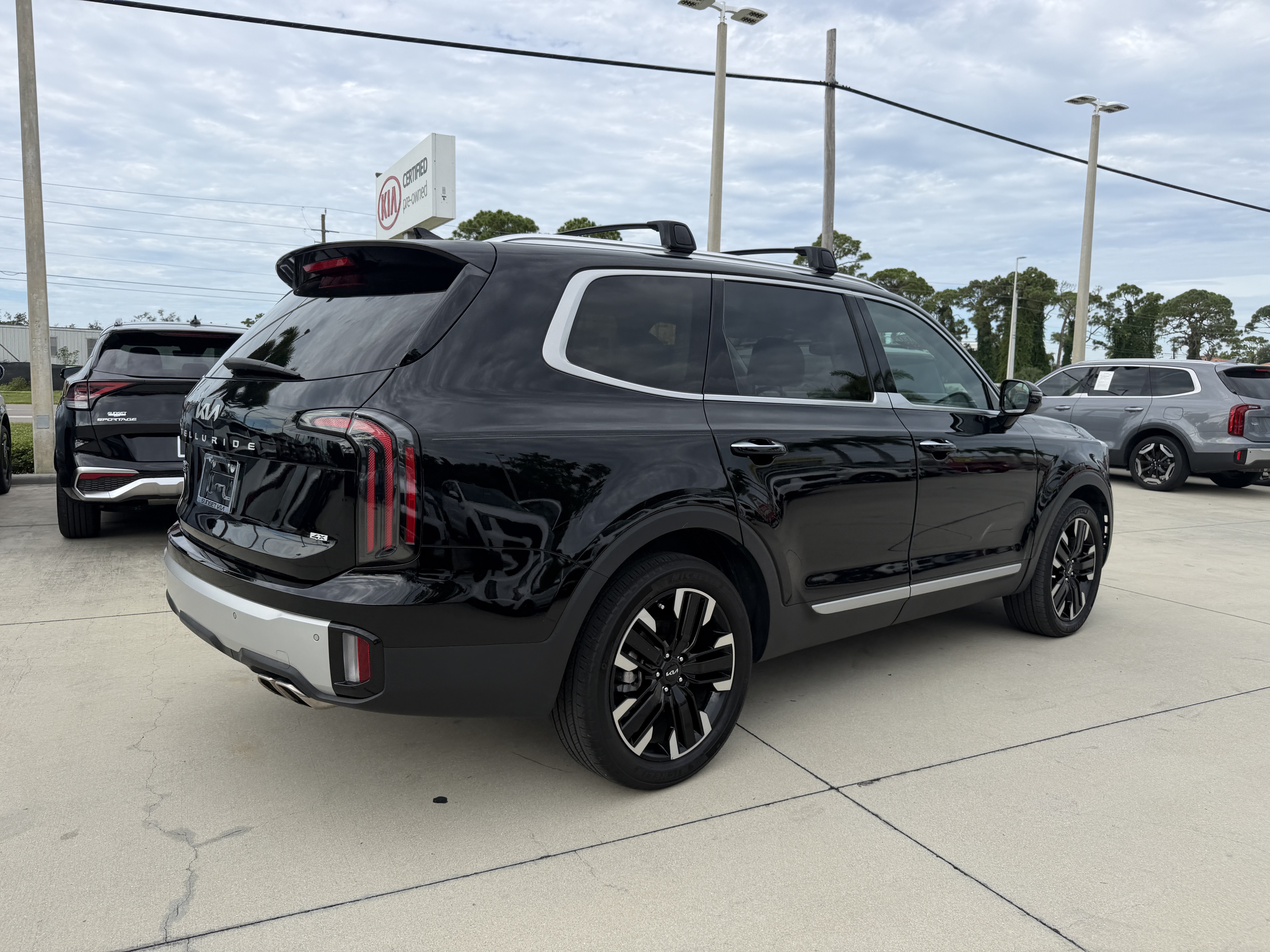 Certified 2024 Kia Telluride SX SUV