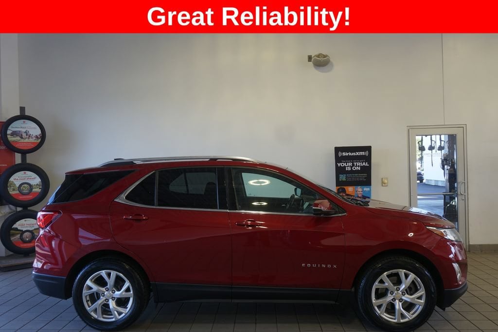 Used 2018 Chevrolet Equinox LT with VIN 2GNAXTEX9J6230370 for sale in Springfield, MI
