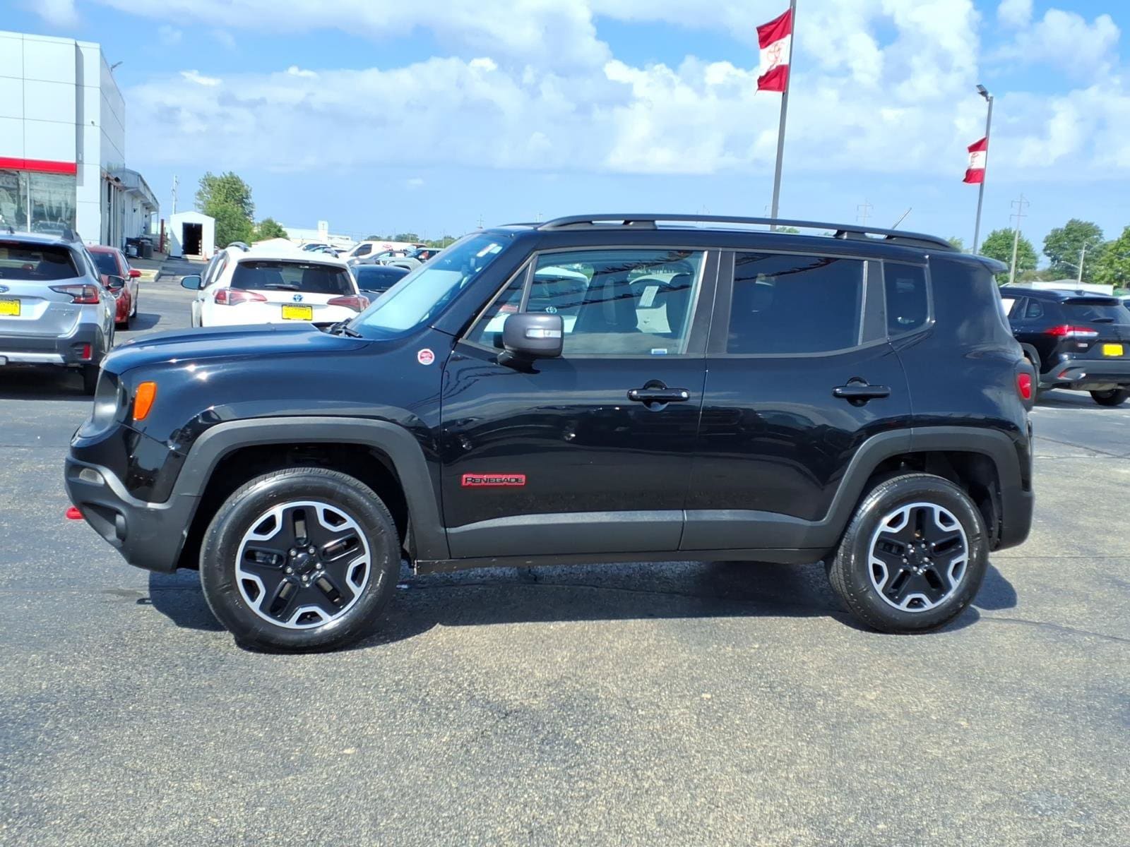 Used 2016 Jeep Renegade Trailhawk with VIN ZACCJBCT5GPD48361 for sale in Tilton, IL