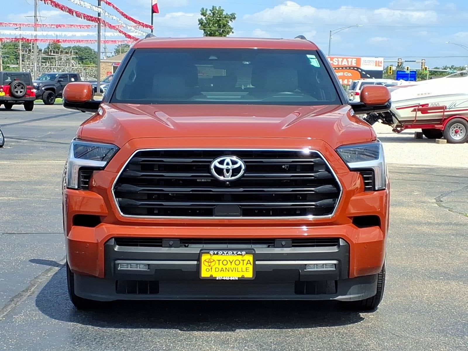 2025 Toyota Sequoia SR5 - Photo 19