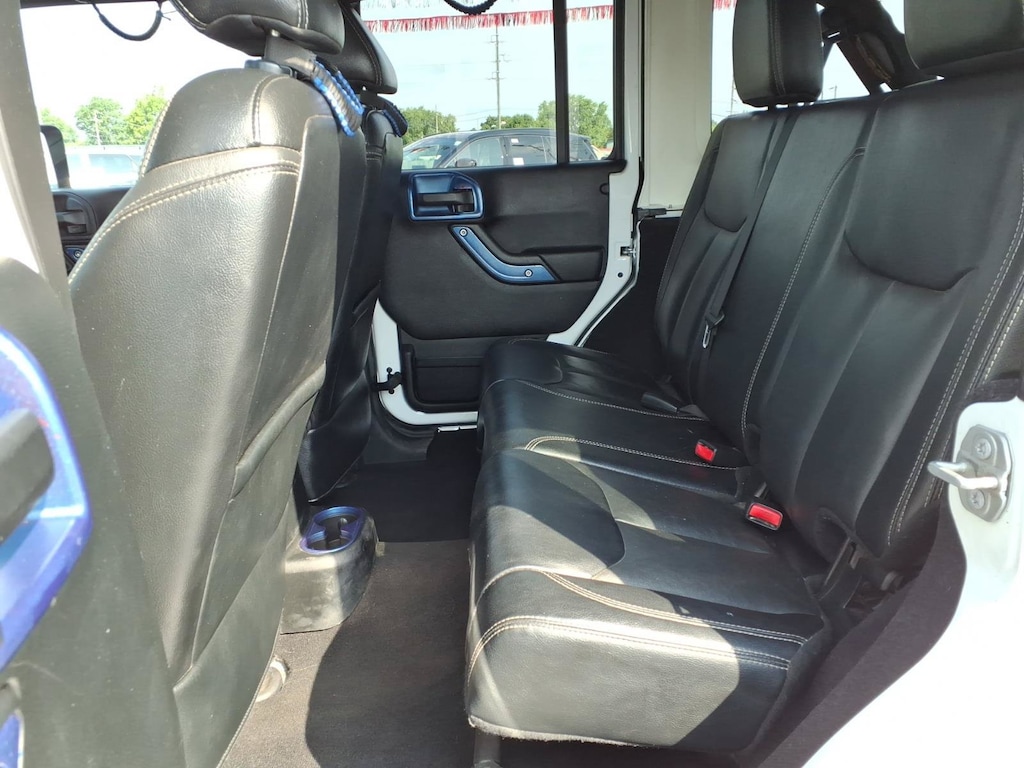 Used 2018 Jeep Wrangler JK Unlimited Sahara 4x4 SUV