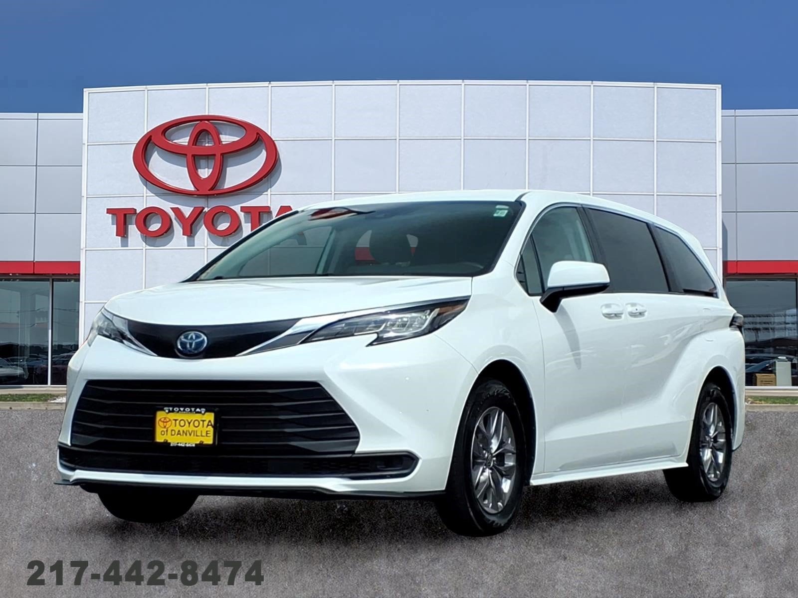 2023 Toyota Sienna LE